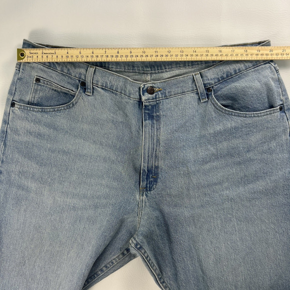 Wrangler Relaxed Fit Straight Leg Jeans Men's Blue Light Wash Size. 40x32 - Picture 9 of 10